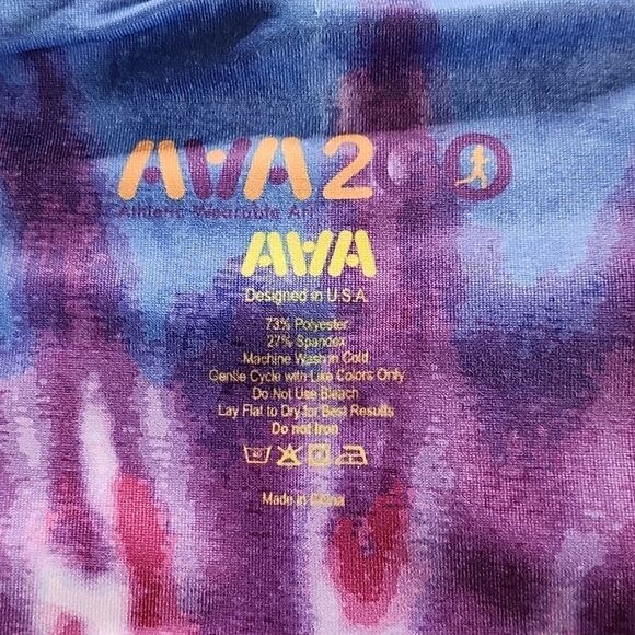 A Way To Go Wearable Art Yoga Pants - Picture 3 of 7